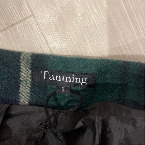 WOOL GREEN PLAID SKIRT WITH LINING - Picture 2 of 3